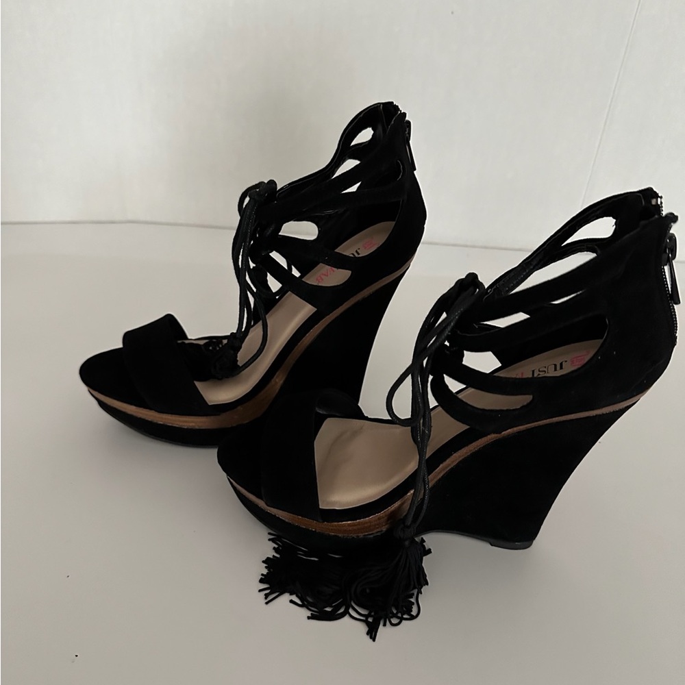 JustFab “Shanghai” Black Cutout Tassel Wedge Sandals Y2K Size 8.5 - Picture 5 of 10